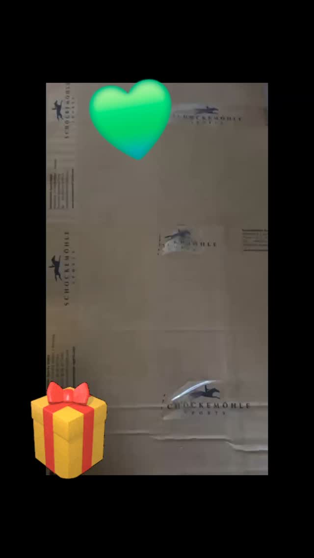 Eine Überraschung haben für noch für alle Paare, die an der Wertung Klasse E teilnehmen. 🎁
Die Firma Schockemöhle Sports ist auf euch aufmerksam geworden und hat uns zusätzliche Ehrenpreise für die Erstplatzierten einer jeden Wertungsprüfung zur Verfügung gestellt 🥳

Vielen Dank für diese tolle Kooperation @schockemoehle_sports 🫶🏻😍

#rasenchampionat2025 #gemeinsamfürgrün #rasenplätze #sponsoring #thankful